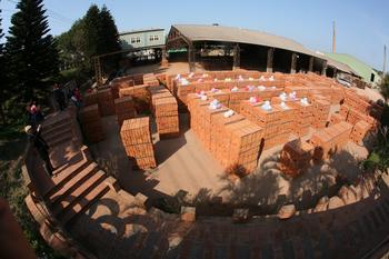 张泽玻璃窑炉材料厂